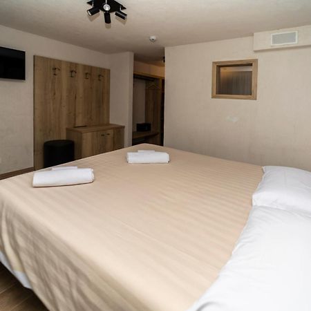 Hotel Petit Palais Breuil-Cervinia Εξωτερικό φωτογραφία
