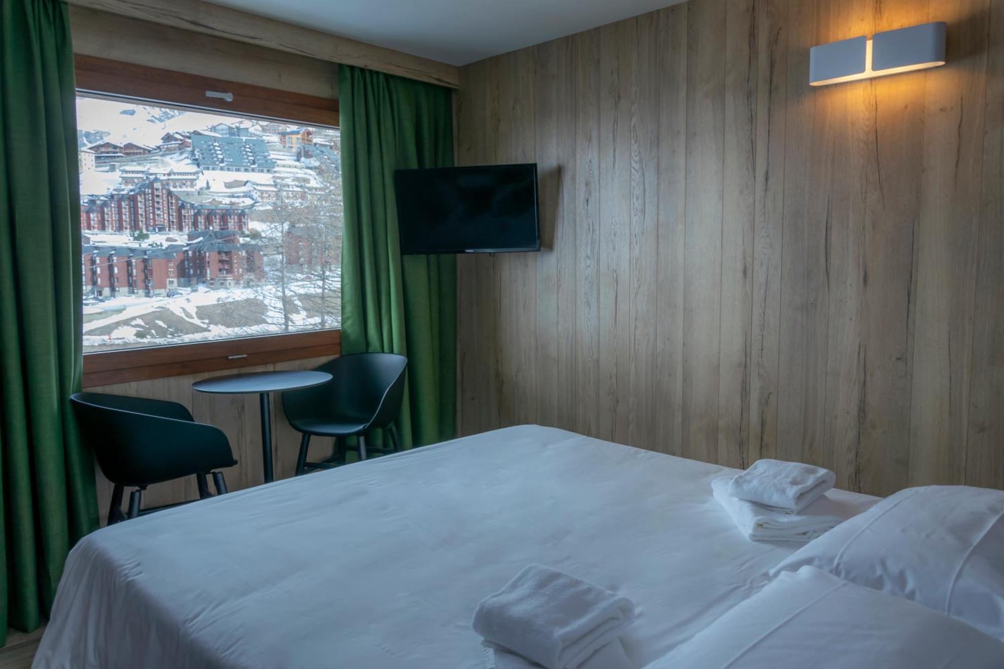 Hotel Petit Palais Breuil-Cervinia Εξωτερικό φωτογραφία