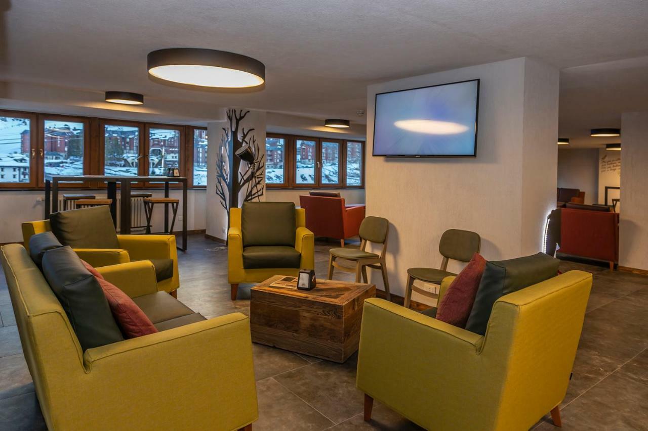 Hotel Petit Palais Breuil-Cervinia Εξωτερικό φωτογραφία